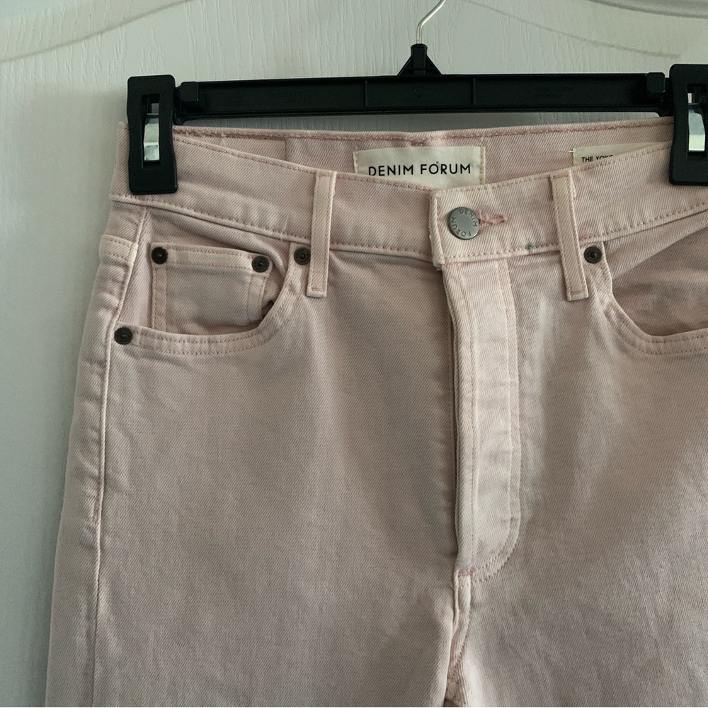 Women’s 24 ARITZIA Denim Forum The Yoko High Rise Slim Light Pink Fray Jeans - Picture 2 of 7